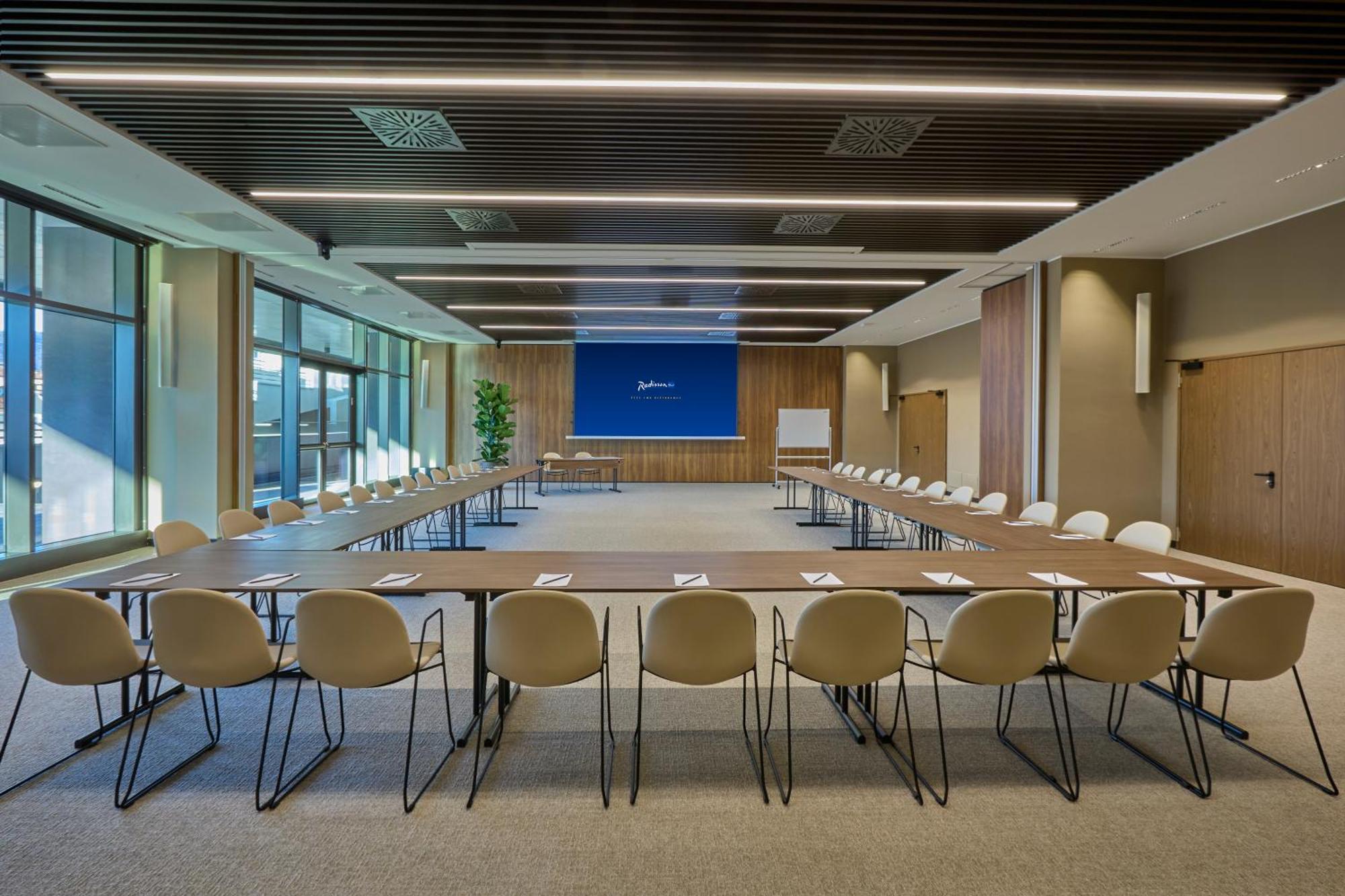 Radisson Blu Hotel, Bergamo Choruslife Exterior photo